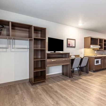 Woodspring Suites Bakersfield East Екстер'єр фото