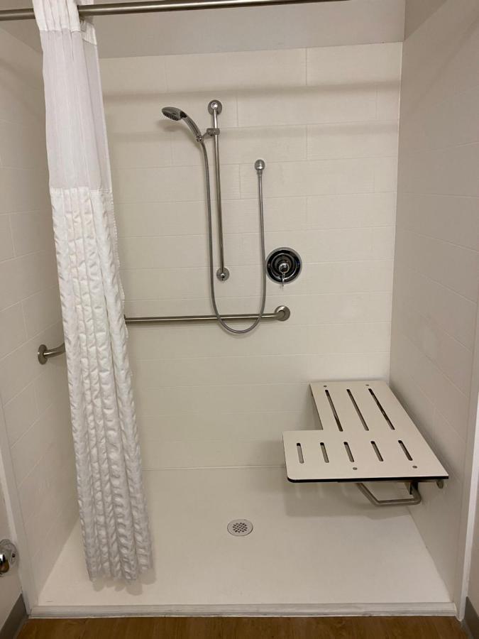 Woodspring Suites Bakersfield East Екстер'єр фото