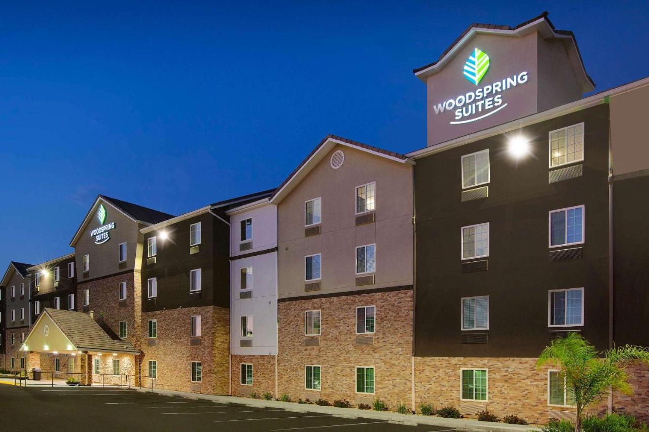 Woodspring Suites Bakersfield East Екстер'єр фото
