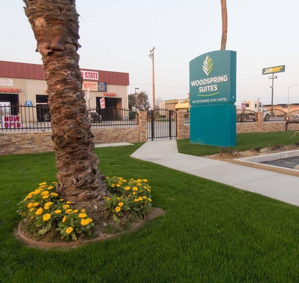 Woodspring Suites Bakersfield East Екстер'єр фото