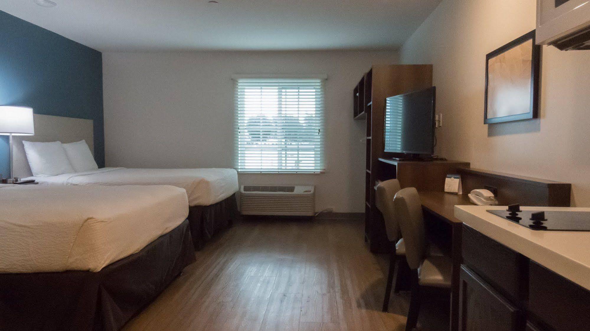 Woodspring Suites Bakersfield East Екстер'єр фото