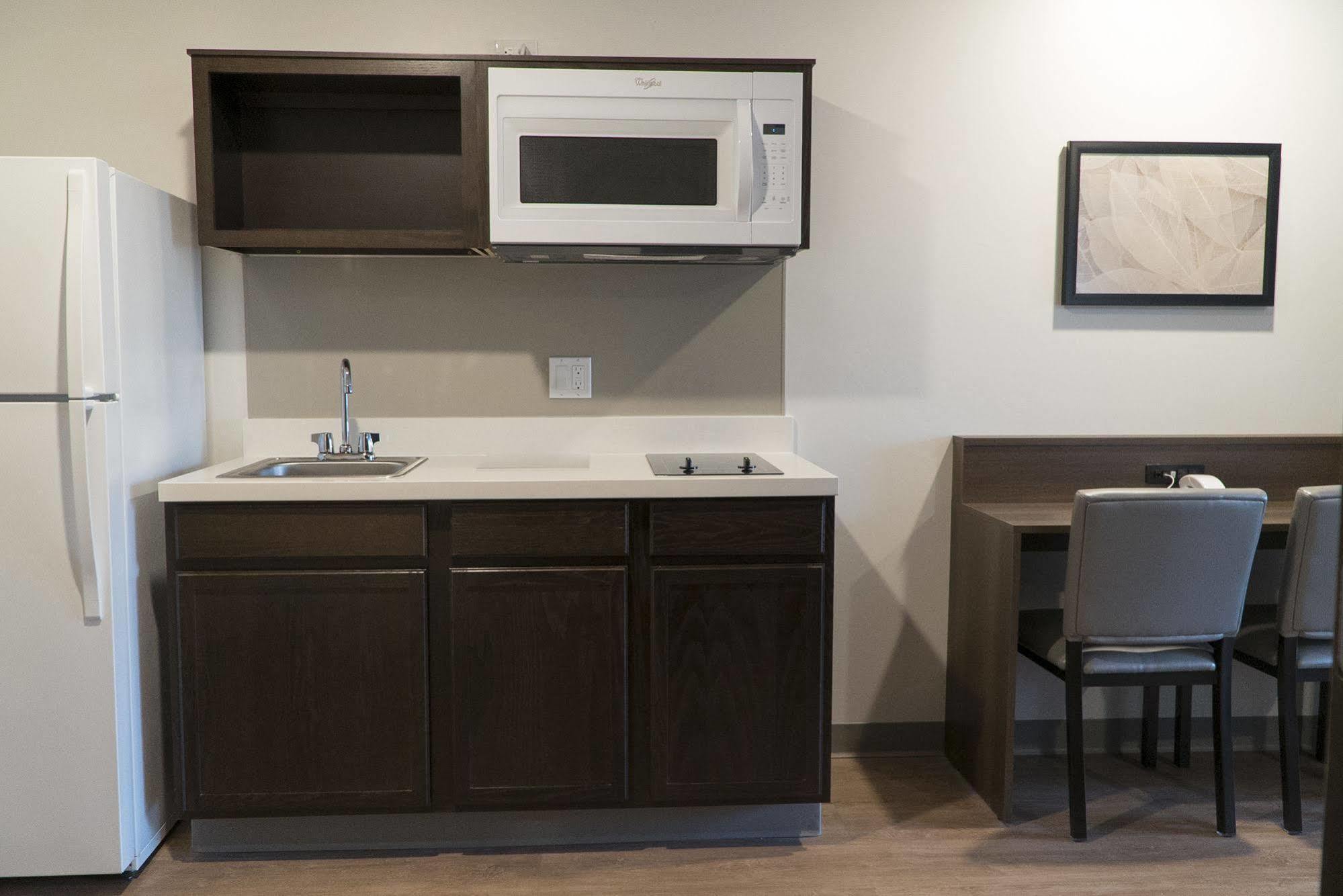 Woodspring Suites Bakersfield East Екстер'єр фото
